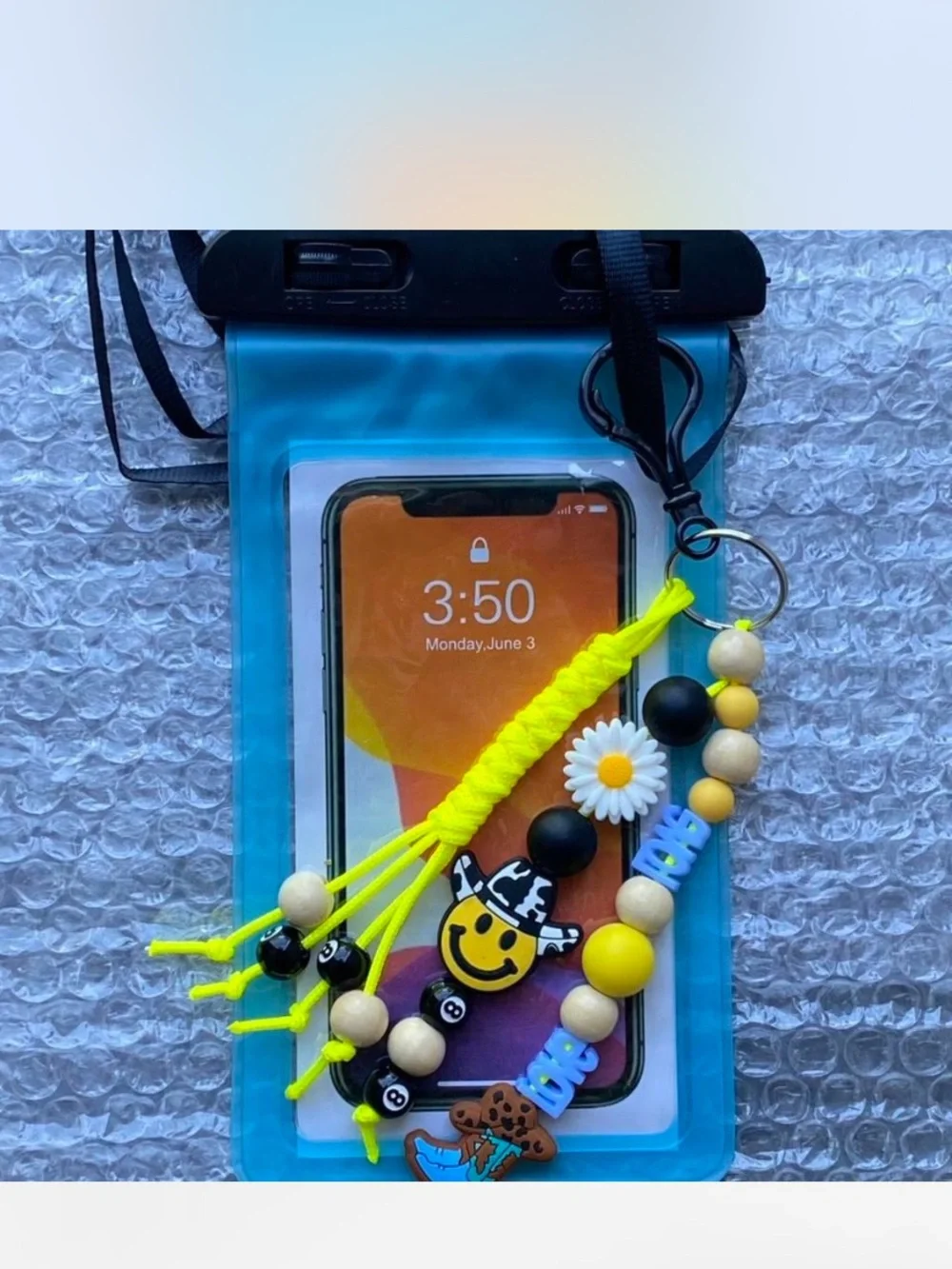 Ladies ^^^ Waterproof swimming / Sports  Cell  phone Case / Beaded keychain ***